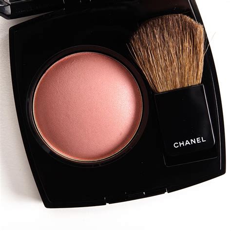 chanel rose blush review.